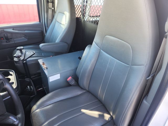 Used 2014 Chevrolet Express 2500 RWD image 35