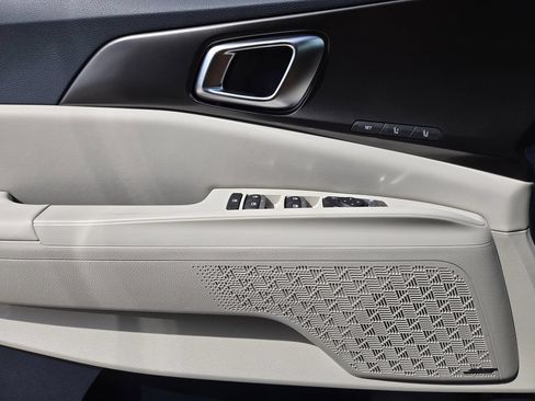 New 2026 Kia Carnival SX Prestige FWD image 18