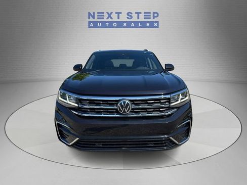 Used 2020 Volkswagen Atlas Cross Sport SEL R-Line AWD/4WD image 2