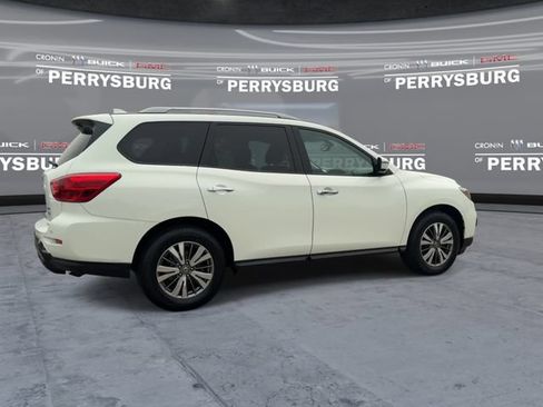 Used 2019 Nissan Pathfinder SV AWD/4WD image 8