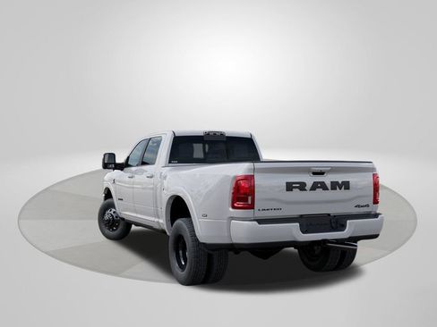 New 2025 RAM 3500 Limited AWD/4WD image 3