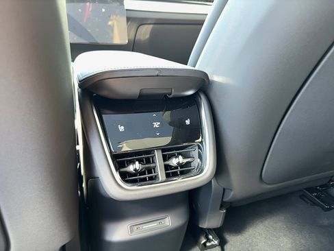 New 2025 Polestar Polestar 3 image 18