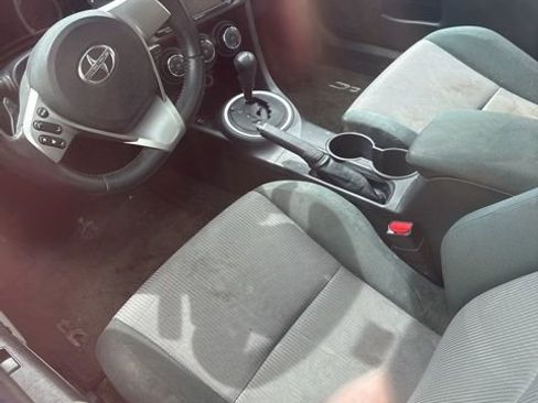 Used 2015 Scion tC FWD image 5