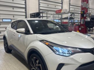 Used 2020 Toyota C-HR XLE video 2