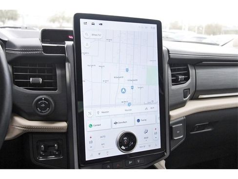 Used 2023 Ford Expedition Platinum image 23