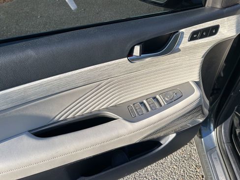 Used 2024 Hyundai Palisade Calligraphy image 13