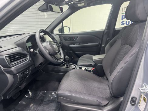 Certified 2025 Subaru Forester Premium AWD/4WD image 11