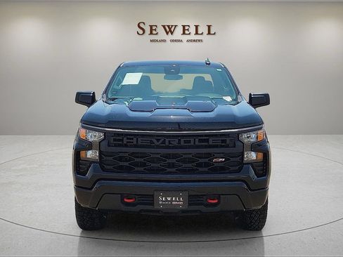 Used 2025 Chevrolet Silverado 1500 Custom Trail Boss AWD/4WD image 8