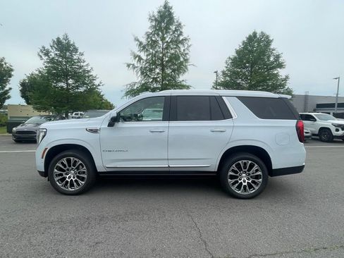 New 2026 GMC Yukon Denali w/ Denali Reserve Package AWD/4WD image 4