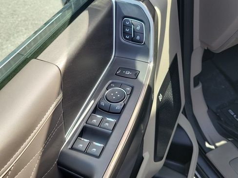 New 2026 Ford F250 Platinum w/ Platinum Plus Package AWD/4WD image 24