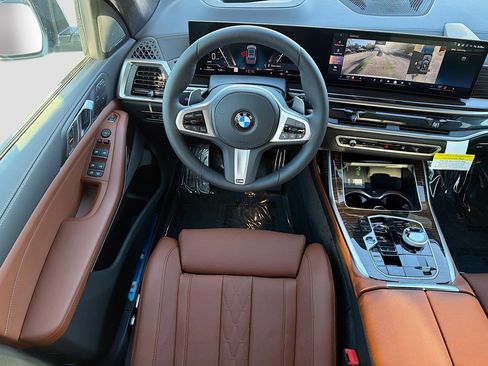 New 2027 BMW X7 xDrive40i image 17