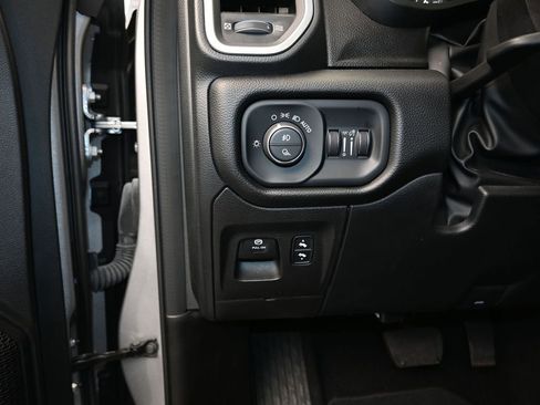Used 2025 RAM 1500 Big Horn AWD/4WD image 12