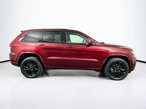 Used 2022 Jeep Grand Cherokee Laredo X AWD/4WD image 10
