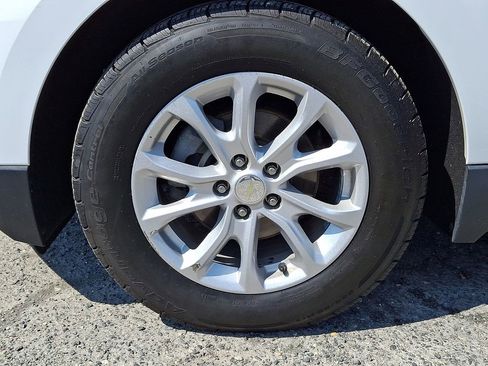 Used 2020 Chevrolet Equinox LS FWD image 8