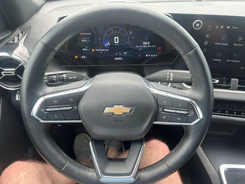 Used 2025 Chevrolet Equinox LT FWD image 26