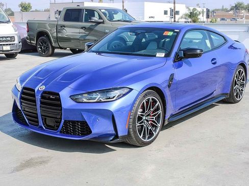 Used 2023 BMW M4 xDrive Competition AWD/4WD image 3
