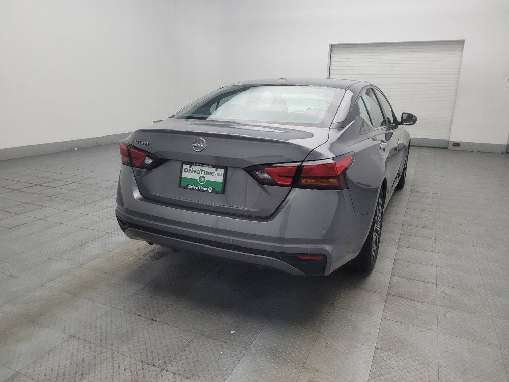 Used 2025 Nissan Altima 2.5 SV FWD image 9