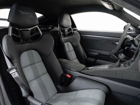 Used 2023 Porsche 718 Cayman GT4 RS image 22