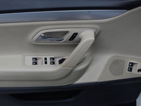 Used 2013 Volkswagen CC Sport FWD image 15