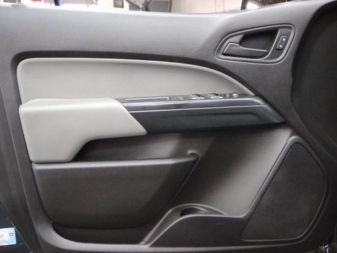 Used 2019 Chevrolet Colorado W/T w/ WT Convenience Package image 10