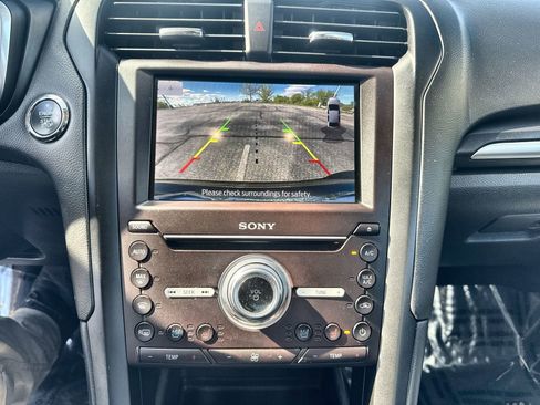 Used 2020 Ford Fusion Titanium AWD/4WD image 15