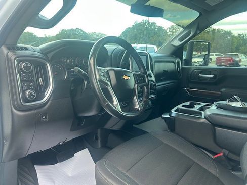 Used 2022 Chevrolet Silverado 2500 LT w/ Convenience Package image 16