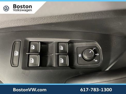 New 2026 Volkswagen Jetta SE FWD image 27