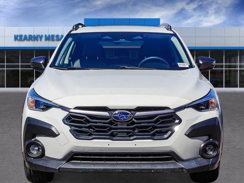 Used 2024 Subaru Crosstrek 2.0i Premium w/ Crosstrek Mirror Package AWD/4WD image 2