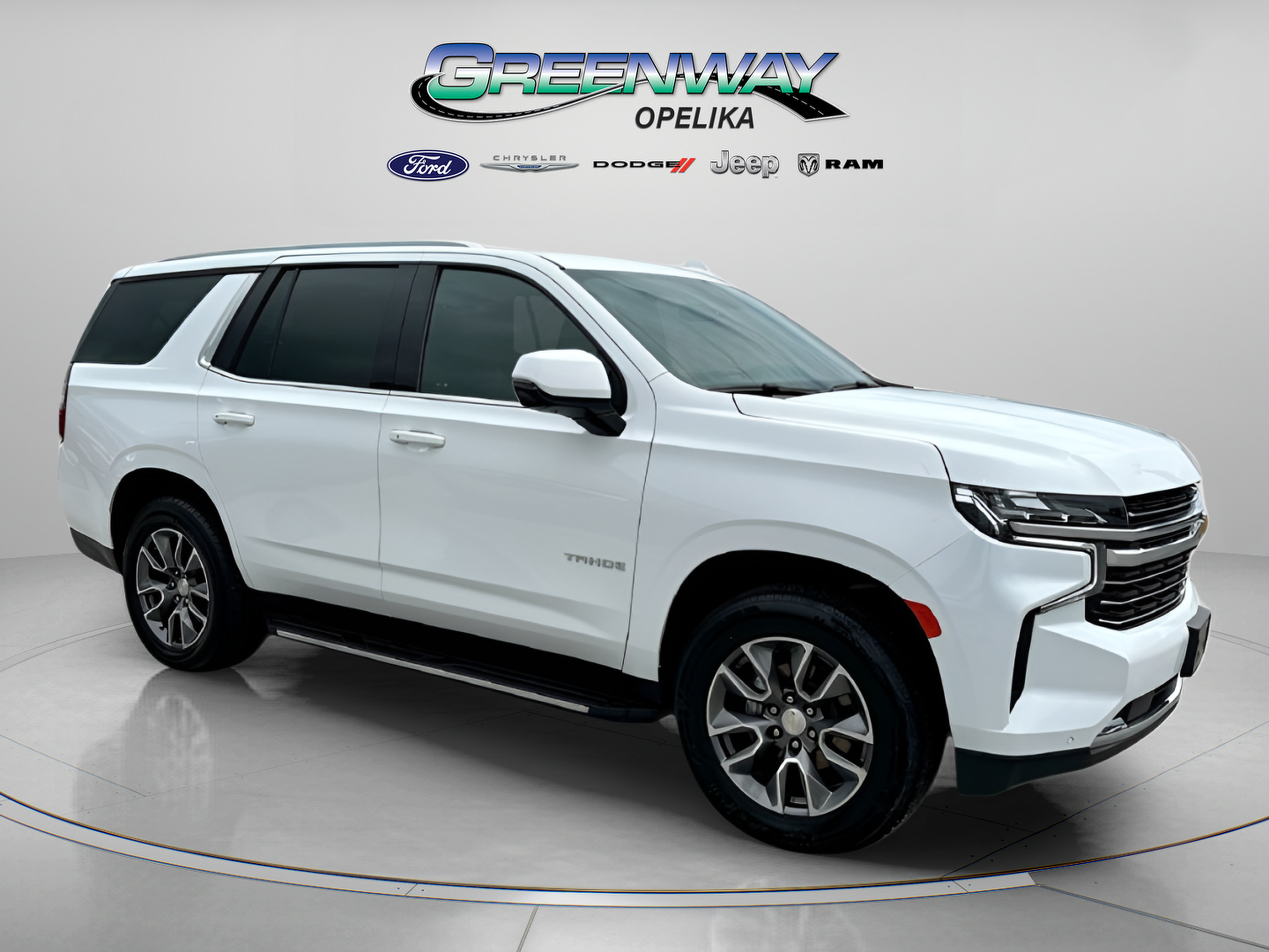 Used 2024 Chevrolet Tahoe LT w/ Luxury Package RWD image 1
