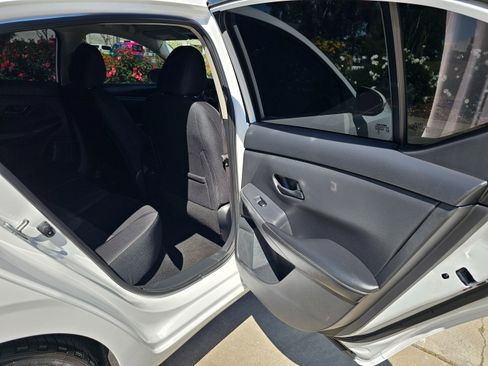 Used 2025 Nissan Sentra SV w/ All-Weather Package image 25