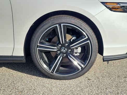 New 2026 Honda Accord SE image 9