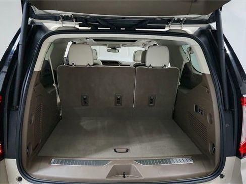 Used 2022 GMC Yukon XL Denali image 20