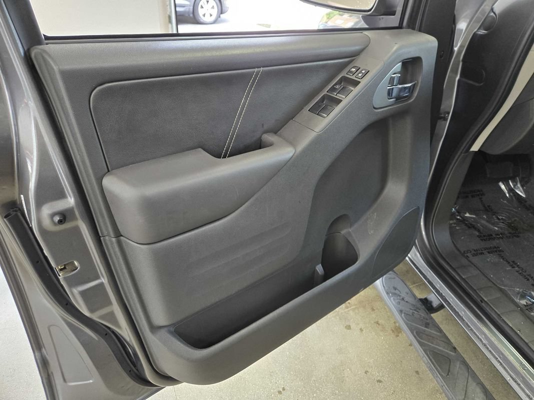 Used 2020 Nissan Frontier PRO-4X AWD/4WD image 11