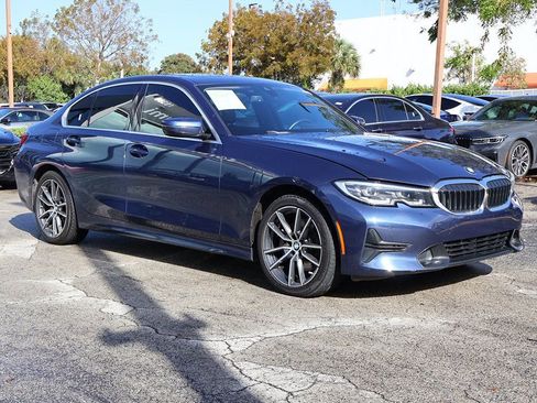 Used 2022 BMW 330i Sedan w/ Driving Assistance Package RWD image 2