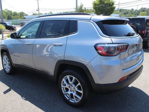 Used 2023 Jeep Compass Latitude AWD/4WD image 27