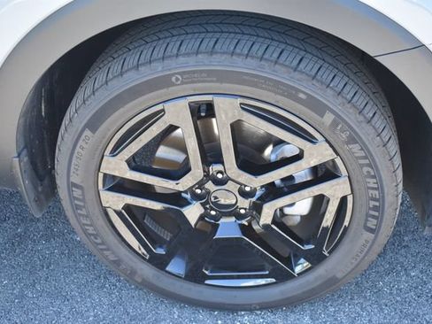 Used 2025 Kia Telluride SX X-Line AWD/4WD image 11