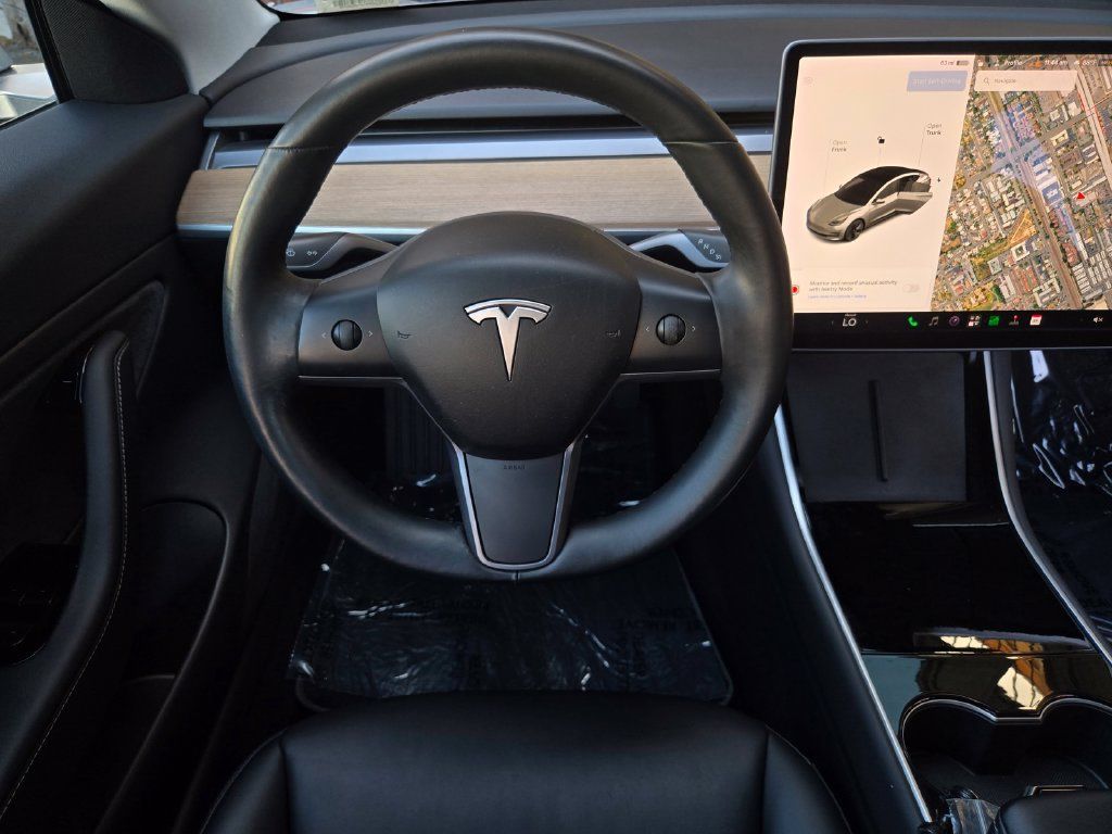 Used 2018 Tesla Model 3 Long Range RWD image 14