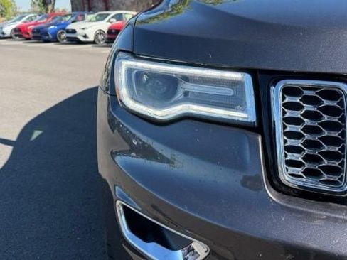 Used 2021 Jeep Grand Cherokee Overland AWD/4WD image 11