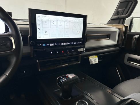 Used 2025 GMC Hummer EV 3X AWD/4WD image 28
