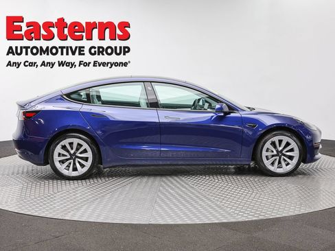 Used 2023 Tesla Model 3 Standard Range RWD image 3