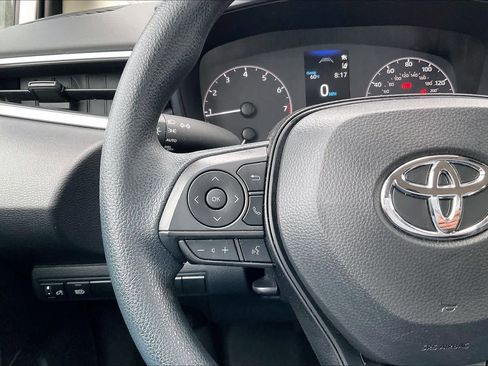 Used 2024 Toyota Corolla LE image 22