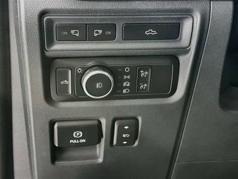 Used 2022 Ford F150 Lariat AWD/4WD image 11