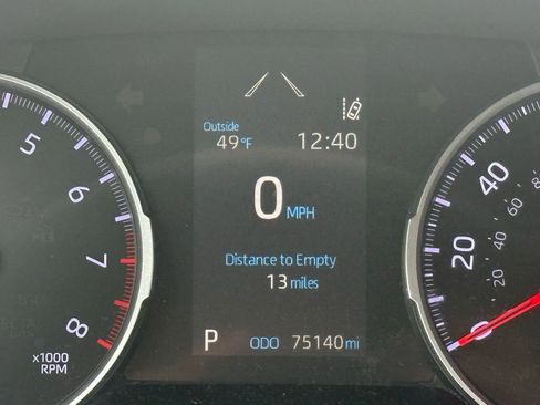 Used 2019 Toyota RAV4 LE image 10