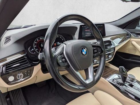 Used 2019 BMW 530i w/ Convenience Package image 10