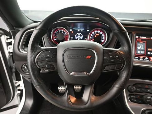 Used 2022 Dodge Challenger R/T Scat Pack RWD image 30