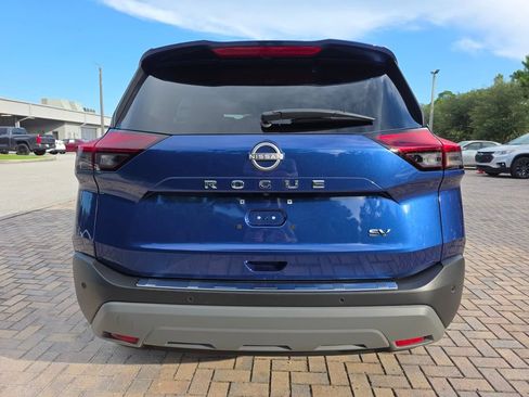 Used 2023 Nissan Rogue SV FWD image 10