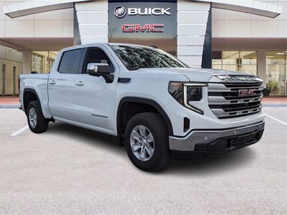 New 2024 GMC Sierra 1500 SLE w/ Preferred Package