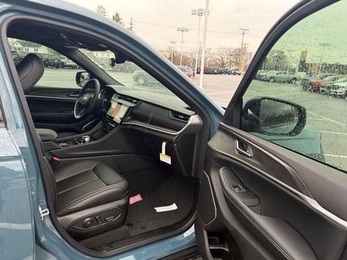 New 2026 Jeep Grand Cherokee Limited image 26