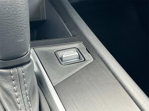 New 2026 Nissan Kicks S image 31