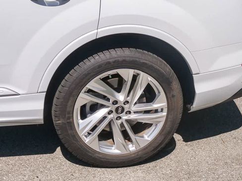 Used 2023 Audi Q7 3.0T Premium Plus w/ Premium Plus Package image 6